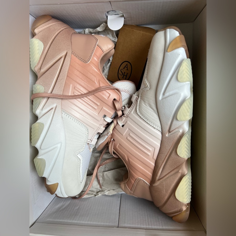 Ash Women's Blush and Ivory Sneakers